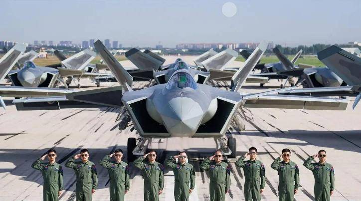 歼-20突破300架,不算什么,真正让美国失眠的还在后面