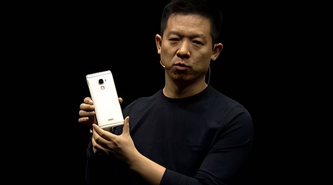 原创 周鸿祎:豆包手机拿捏大厂命门,不想做手机的腾讯,或该考虑了