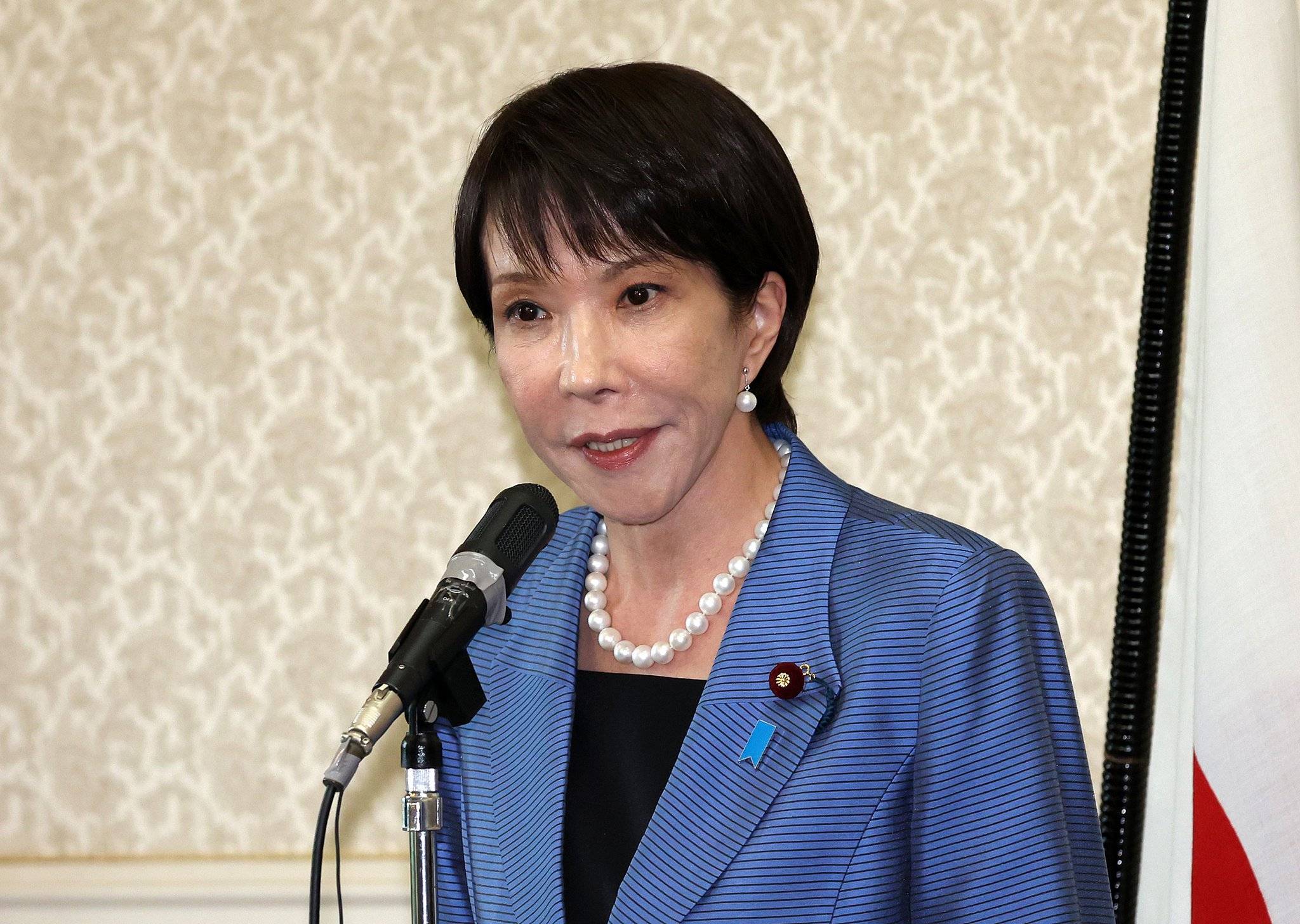 上台不到两个月,高市早苗被要求立刻辞职,首个日本政党发难,哪怕撤回言论也没用了