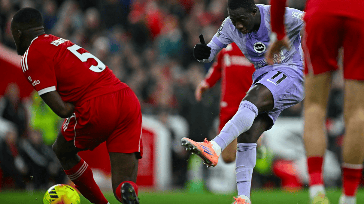 英超联赛免费高清直播+实时赛程+积分预测（2025赛季全覆盖）2-0！9500万神锋46秒闪击+双响 英超115亿豪门5场不败强势反弹