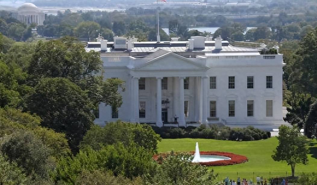 琉球不属于日本！中俄军机三面包围，高市早苗挑衅遭反制