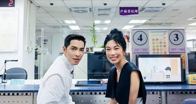 萧敬腾岳父去世,陪床三个月被赞比亲儿子还好,娇妻痛哭我没爸了