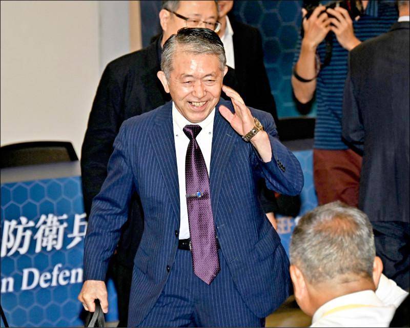 亮剑!中国出手制裁日反华势力,特朗普“补刀”让右翼崩溃