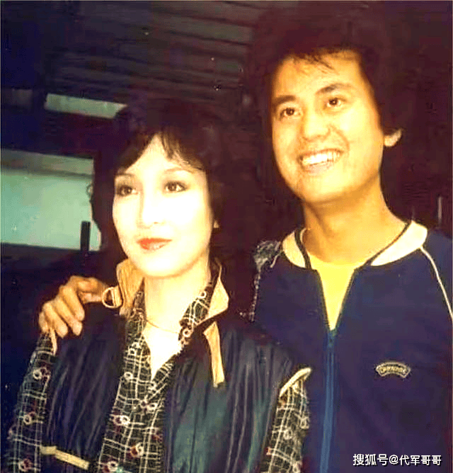 76岁陈百祥宣布接受安乐死,和妻子结婚近50年,坚持丁克很潇洒