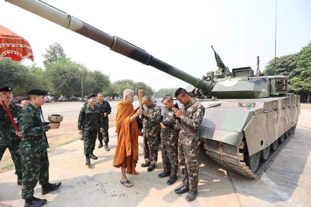 机枪单挑F16?泰国“义和团”VS柬埔寨“军户”,小国打仗太离谱