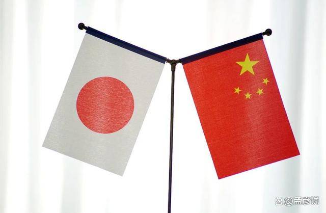 中方打响反制，对日本和欧盟一块儿制裁，高市早苗这次糊弄不过去