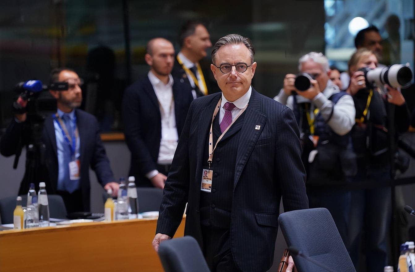 175:2！联合国大会投票结果公布，美国反对无效，事情果然没有那么简单