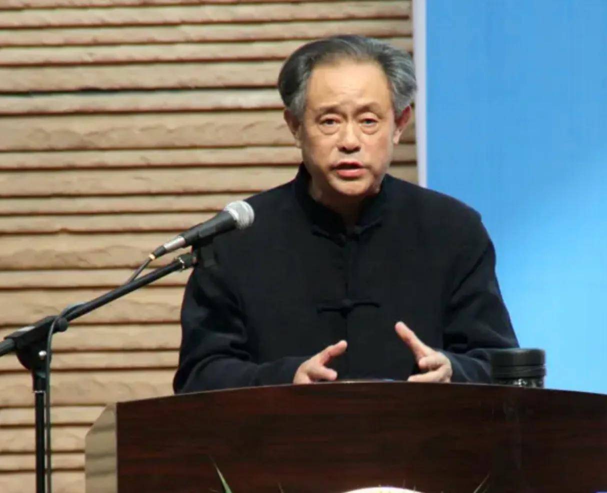 徐湖平:当年既是南博院长,又是省文物总店法人!如今却以退休“甩锅”