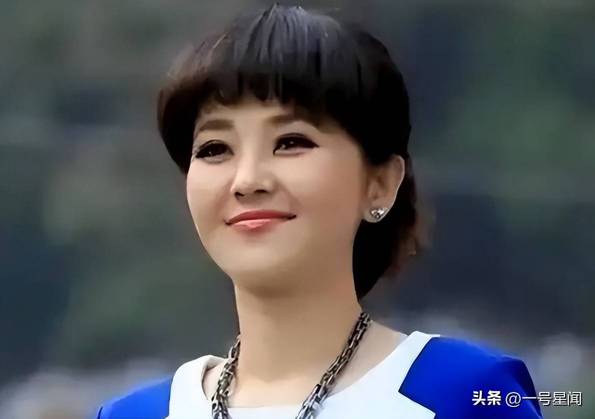 一手好牌打稀烂！央视"学历最低"主持人方琼，如今沦落到这般田地