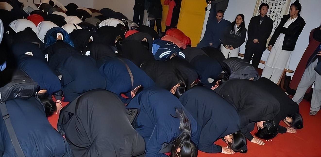 安徽美女道士胡千慧被捕：精通胡媚术，九名男徒弟揭露其罪行