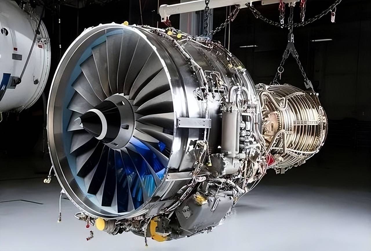 原创             绝不向中国低头？宁愿裁员9000人卖公司，也不将技术转让给中国