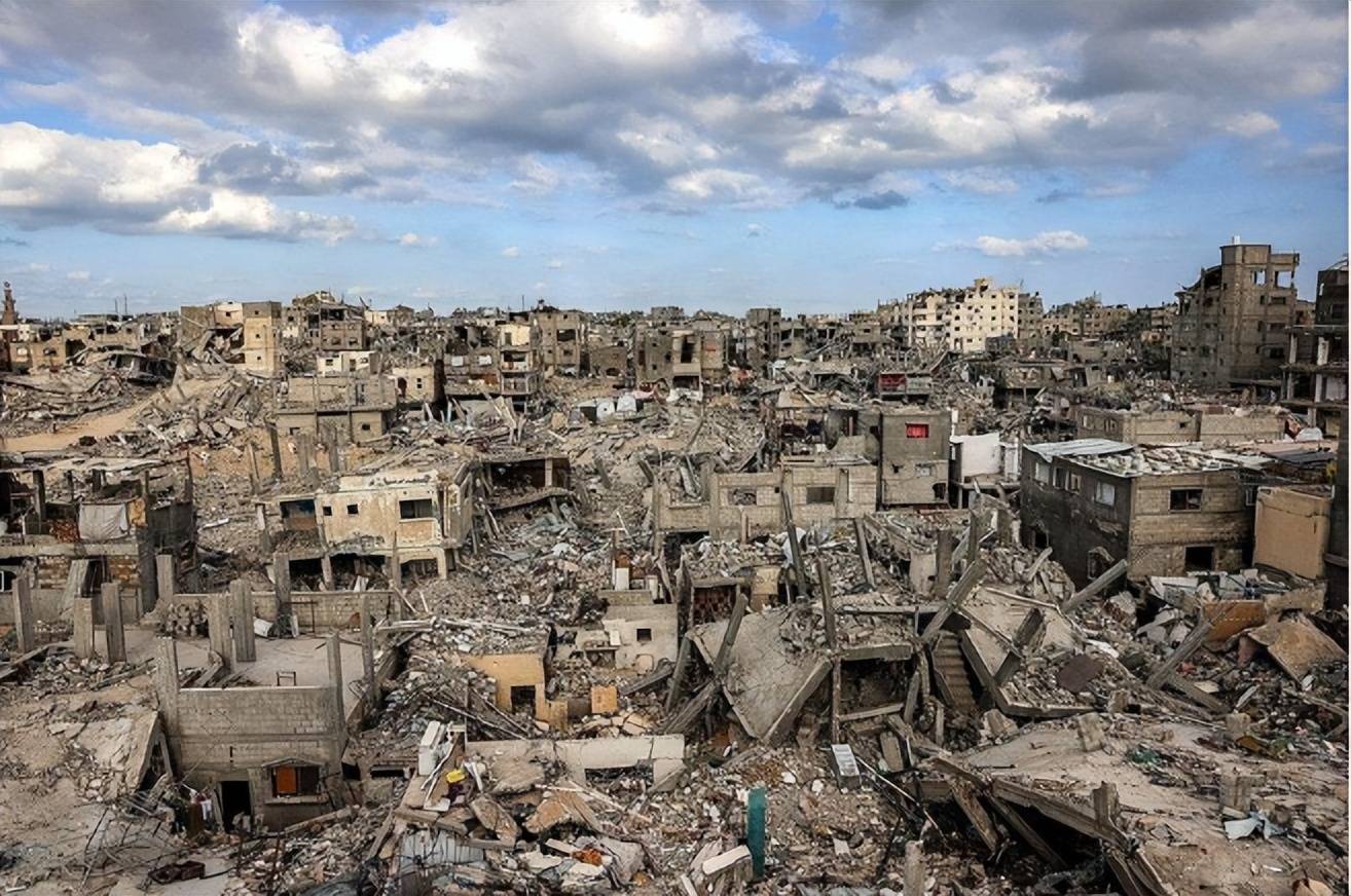 穆沙拉夫前车之鉴犹在，巴铁核武元帅面对特朗普施压，谨慎权衡利弊