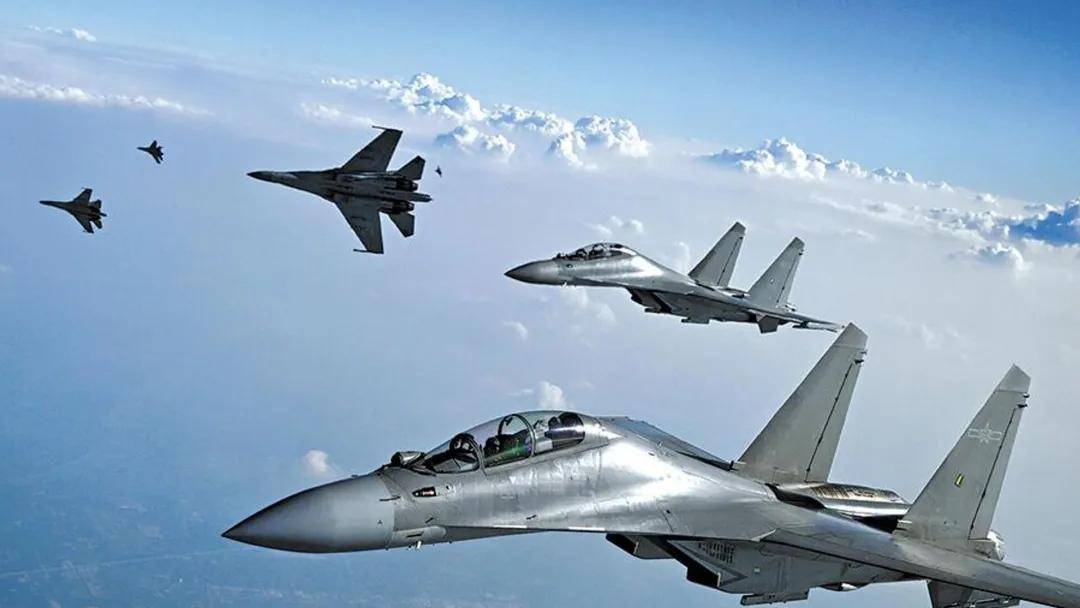 空军模拟空战：8架歼-16打6架“阵风”？料敌从宽还是另有隐情？