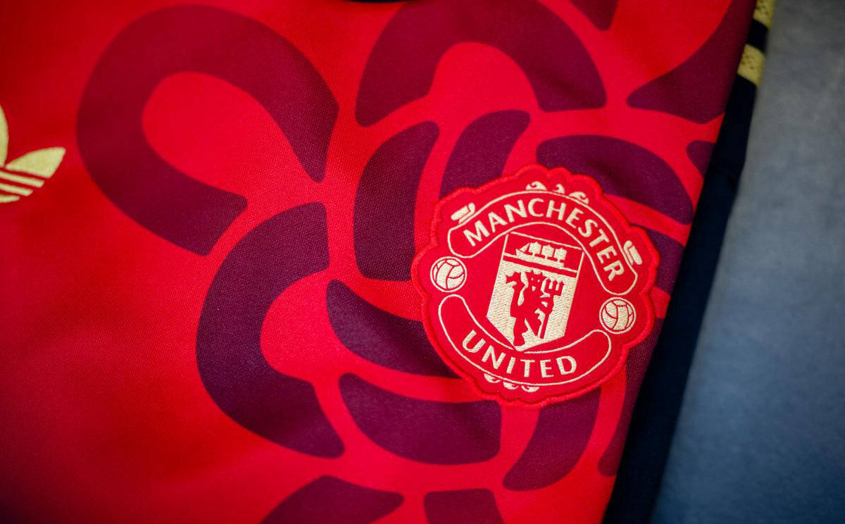 英超积分榜前三强拉开距离阿森纳英格兰足球超级联赛与维拉争冠格局渐清晰