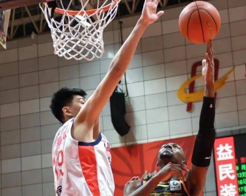 欧洲篮球联赛中文网__赛程比分+球队资讯+盘口分析男篮新“移动长城”NBA的杨瀚森、西乙的余嘉豪还有徐昕