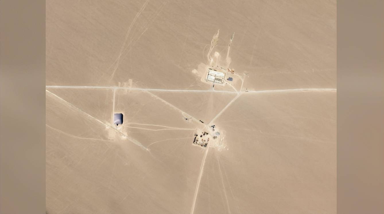 中东再燃战火！100枚导弹从天而降，英法德俄失声，释放信号强烈