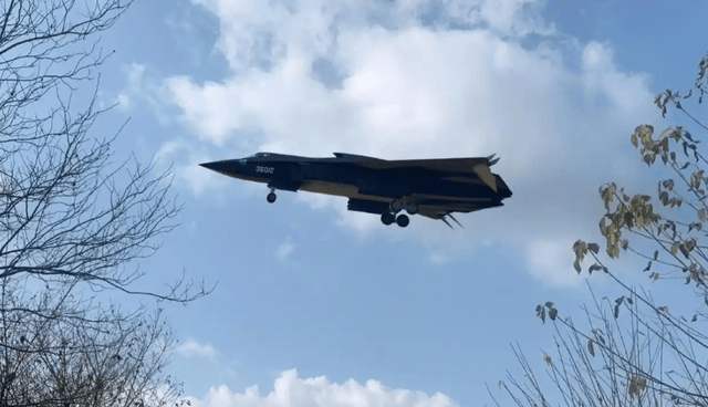 最后5天!国内军工业或仍有惊喜,轰20首飞or四川舰弹射舰载机?