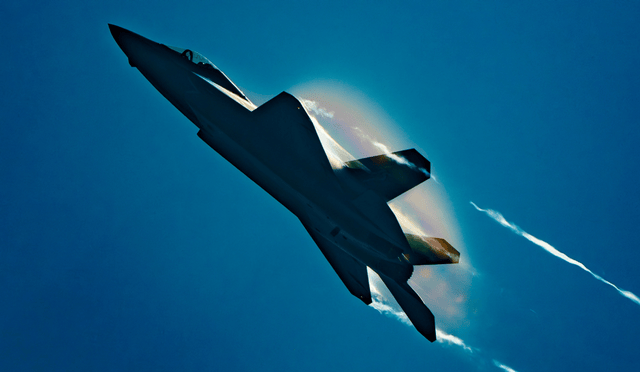 最后5天!国内军工业或仍有惊喜,轰20首飞or四川舰弹射舰载机?