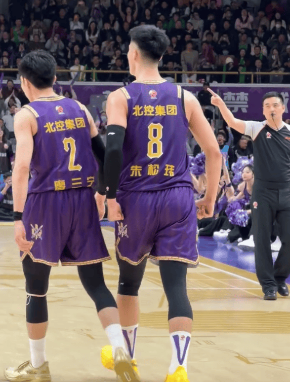 CBA3场焦点战CBA盘口与数据深度__今日盘口分析·大小分策略·球队档案今夜打响！广东首钢冲第128日19点30分CCTV5直播表