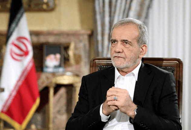 事态严重了！伊朗总统摊牌：伊朗正与美国、以色列和欧盟全面开战？