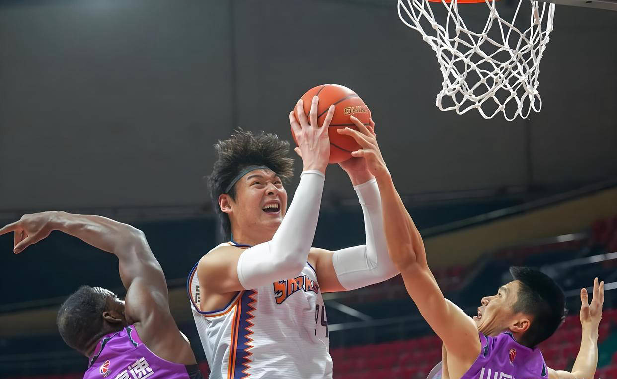 CBCBA盘口与数据深度__今日A盘口分析·大小分策略·球队档案A赛事深度解析：辽宁队主场迎战劲旅上海四连败风险骤增