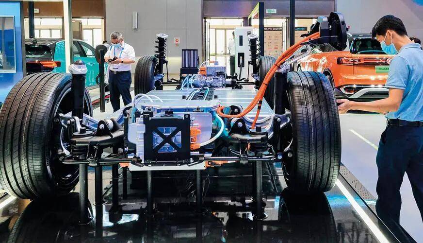 中国新能源汽车芯战场2026武汉新能源汽车技术及关键零部件展览会它来了(图1)