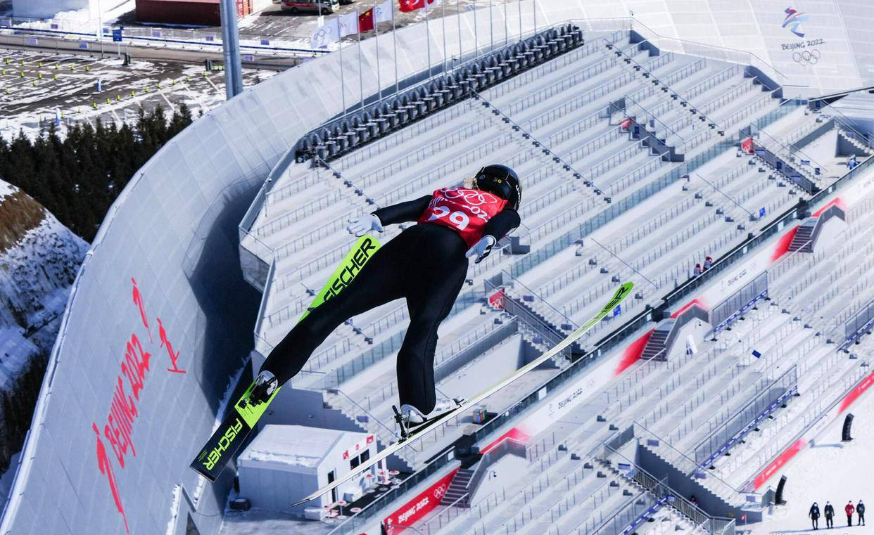 中国姑娘曾坪历史性突破！首次为中国队夺得世界杯奖牌引发热议世界杯直播在线观看——高清足球直播平台推荐