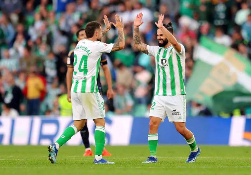 西甲最新积分赛况：赫塔菲逼平闯入上半区皇马续追巴萨！西甲联赛免费高清直播＋实时赛程积分榜＋竞彩预测全覆盖（2025赛季）