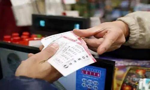 双色球又出了特殊奖号大乐透得主开出93注