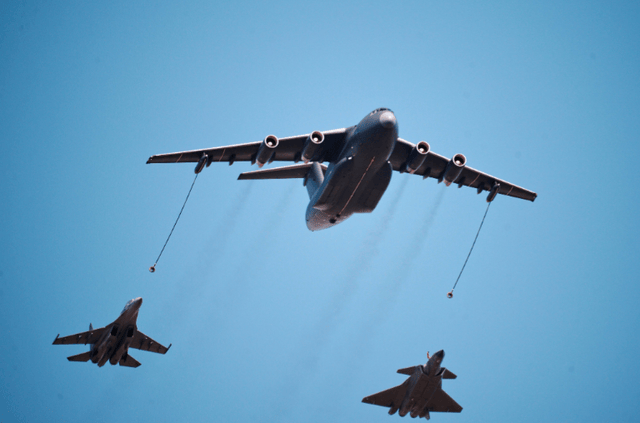 外媒被中国无人轰炸机震撼,这一肚子的“货”才是最狠的阳谋