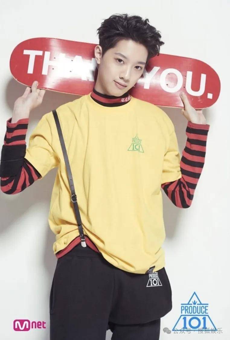 都退居幕后了还要被审判近照状态？他的转型真的还蛮彻底的......