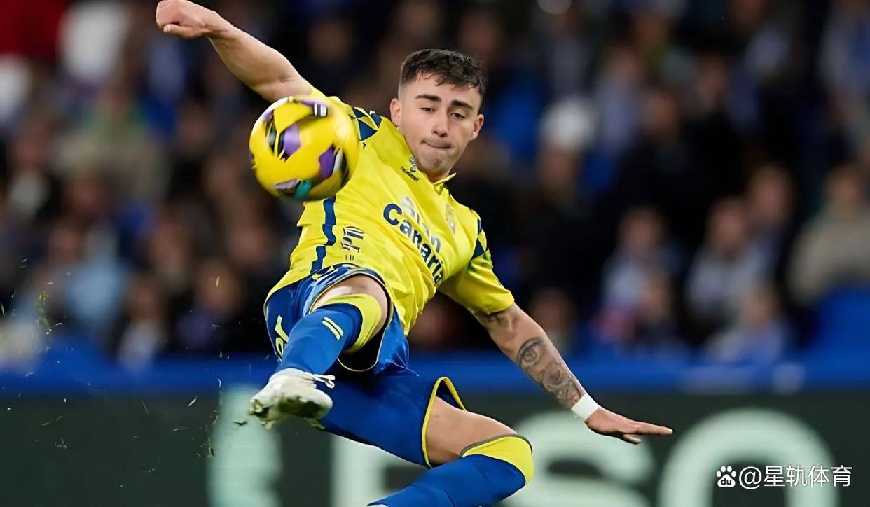 1-30-2！黄潜升至第三巴萨开挂豪取八连胜西甲联赛免费高清直播＋实时赛程积分榜＋竞彩预测全覆盖（2025赛季）西甲最新积分榜出炉