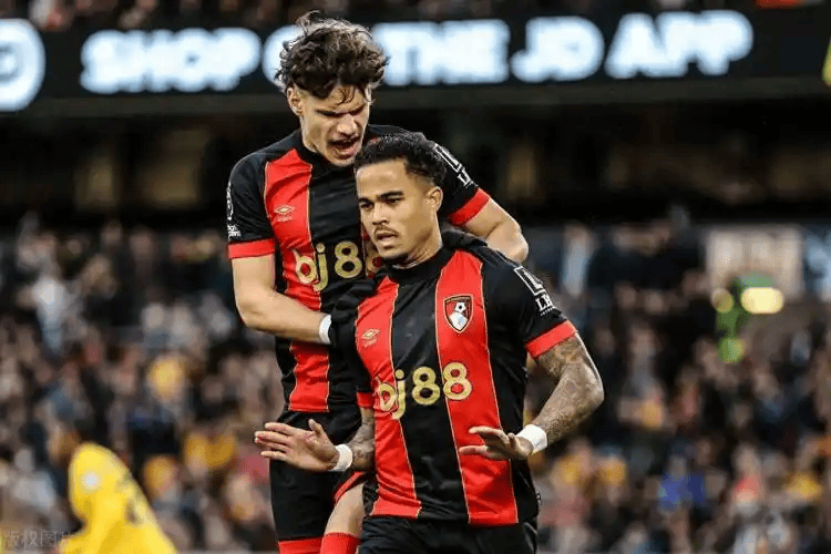 英超联赛免费高清直播+实时赛程+积分预测（2025赛季全覆盖）英超焦点战：伯恩茅斯 VS 热刺深度剖析与预测