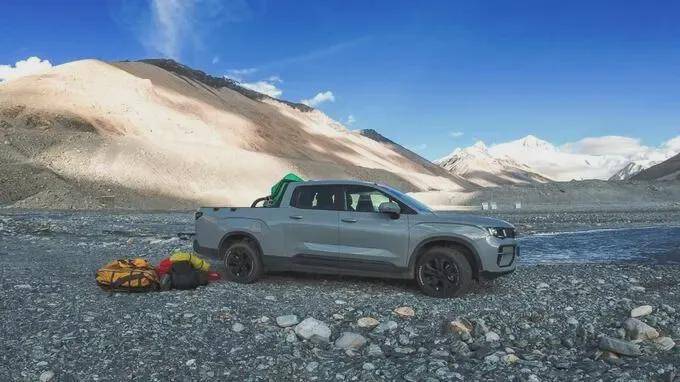 2025的皮半岛体育- 半岛体育官方网站- APP下载卡非常豪盘点7大创新配置和服务升级你见过哪些？