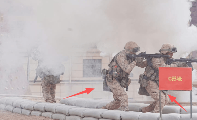 1人带近300发步枪弹!解放军单兵弹药基数翻倍,从俄乌战场学的?