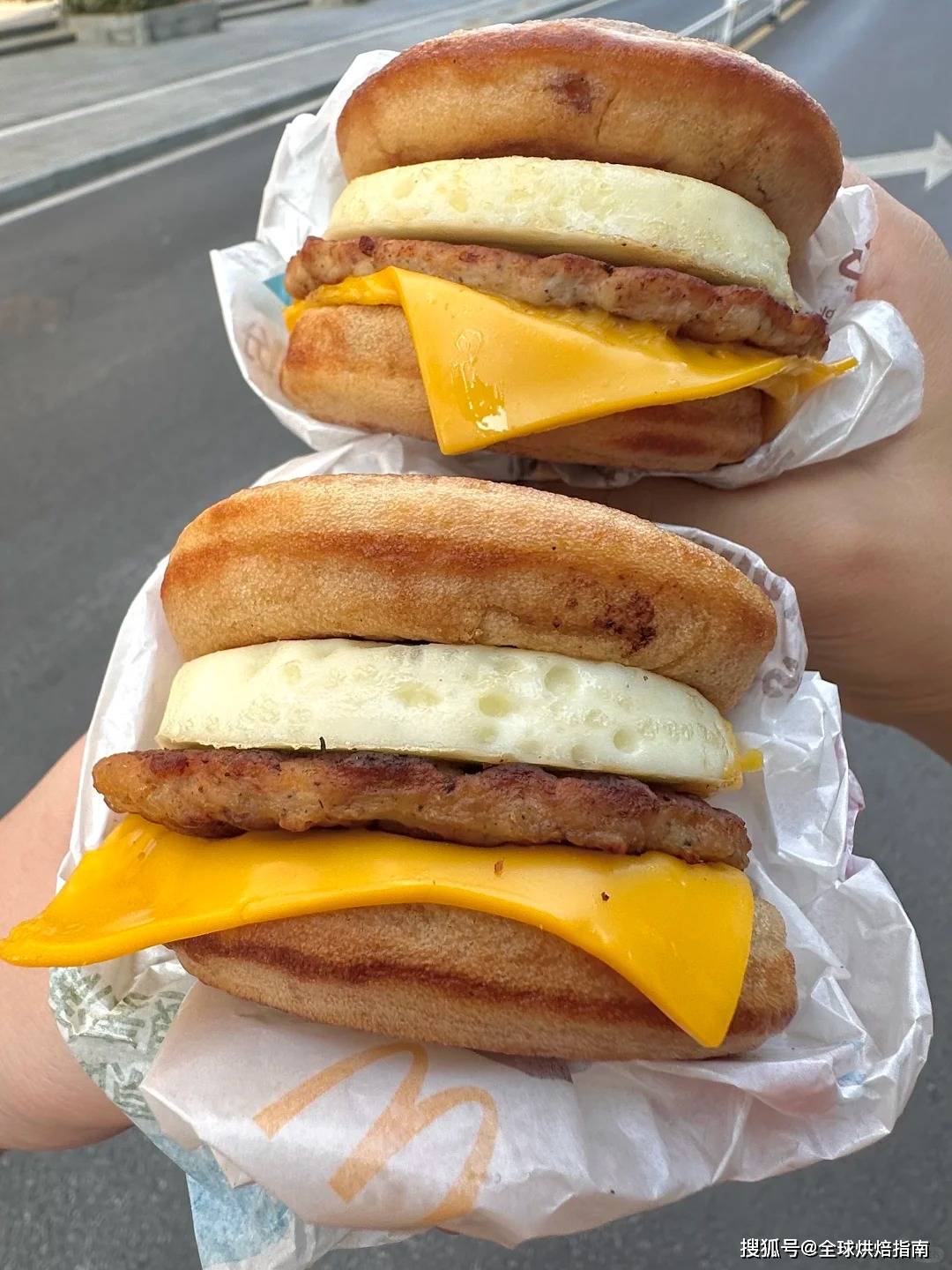 2万亿早餐大战:茶饮巨头为何集体“杀入”烘焙轻食?