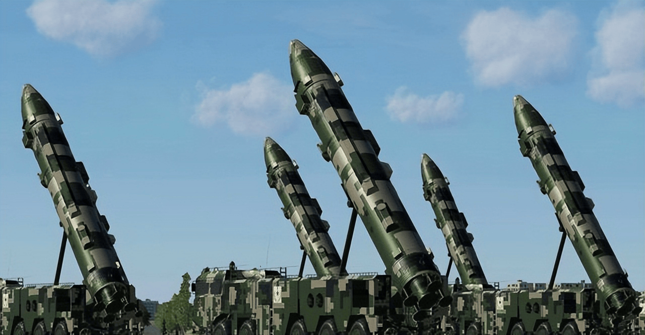 坐拥4000多枚导弹，26个导弹旅，一旦战备拉响，我国火箭军有硬核？