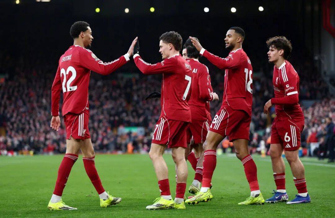 英超22英超联赛免费高清直播+实时赛程+积分预测（2025赛季全覆盖）轮过后利物浦的夺冠概率还剩007%