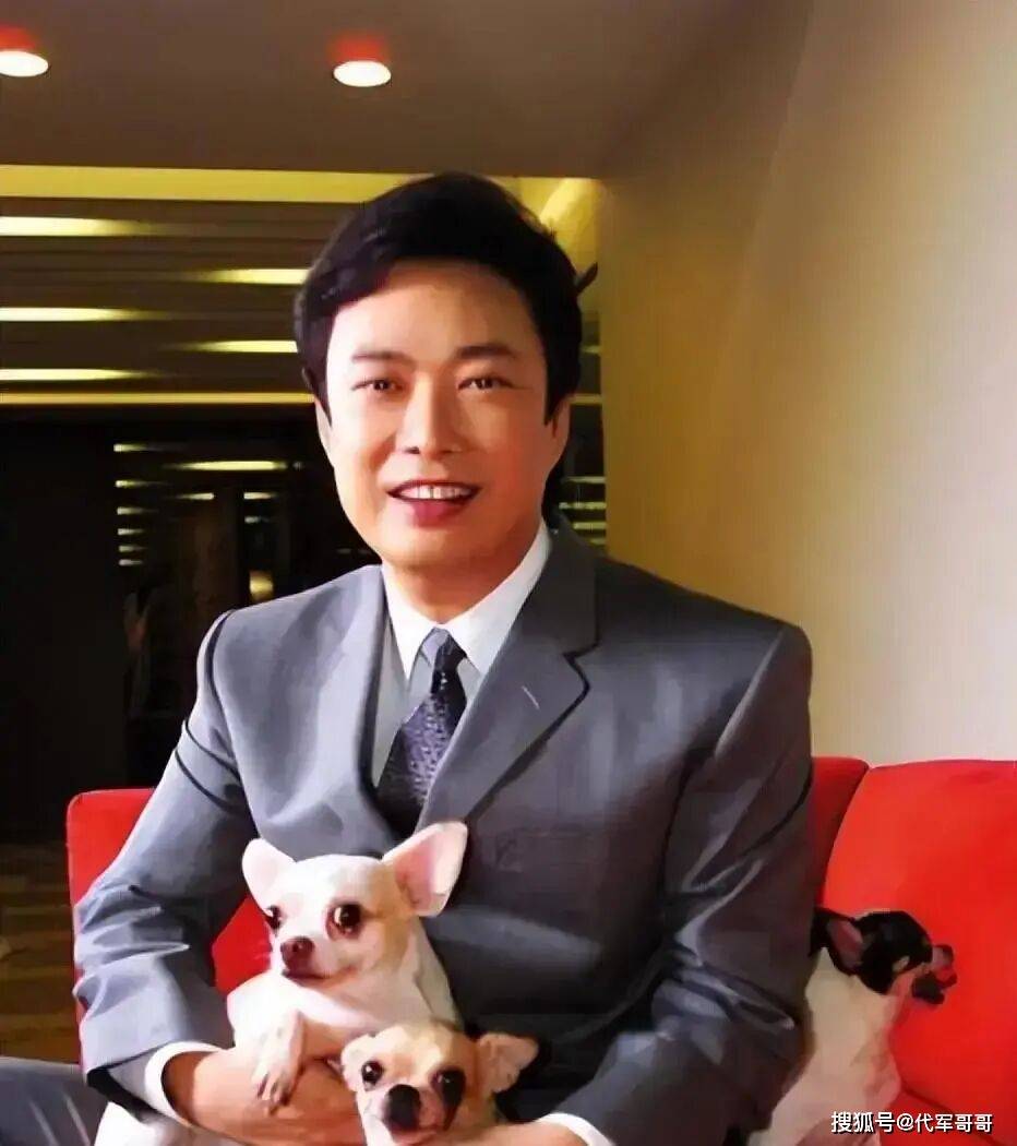 70岁费玉清近况曝光！与56岁知己相依为伴，无儿无女一生痴等一人