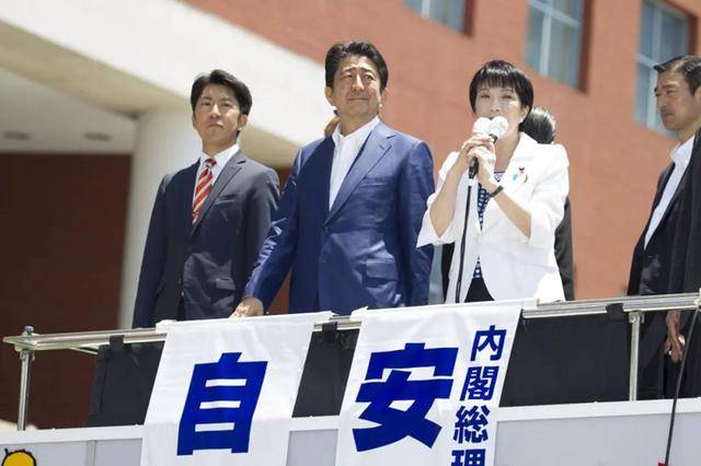 赌定自己会再次当选？高市持续对华“放炮”，要组建新的“对华联军”