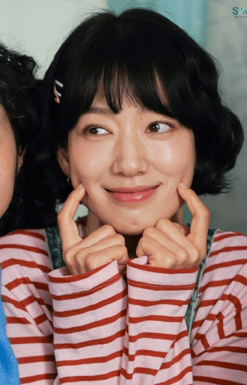 35岁朴信惠撞脸马伊琍贾静雯！网友感叹国民初恋老了好多