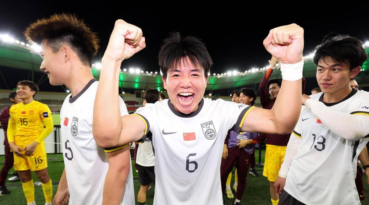 0-4惨败日本24小时后！中国足球迎来历史性半岛体育- 半岛体育官方网站- APP下载突破21岁队长震撼英超