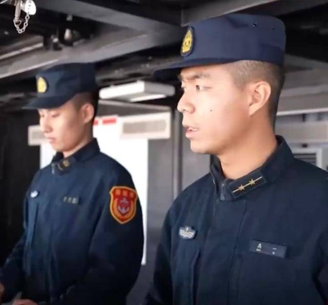 太原舰遭外舰高速逼近，全舰拉响战斗警报，距开火只差一步？