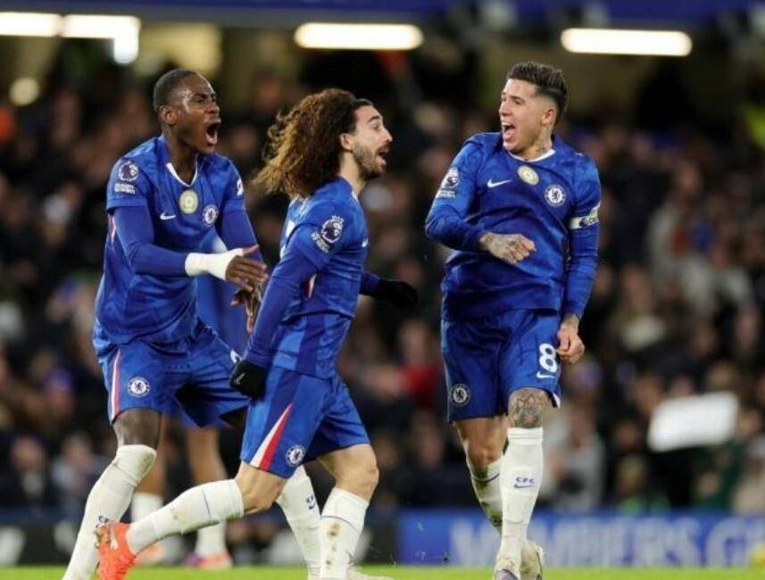 伴着阿森纳4-0切尔西3-2反转利物浦4-1英超积分榜公开英超联赛免费高清直播+实时赛程+积分预测（2025赛季全覆盖）