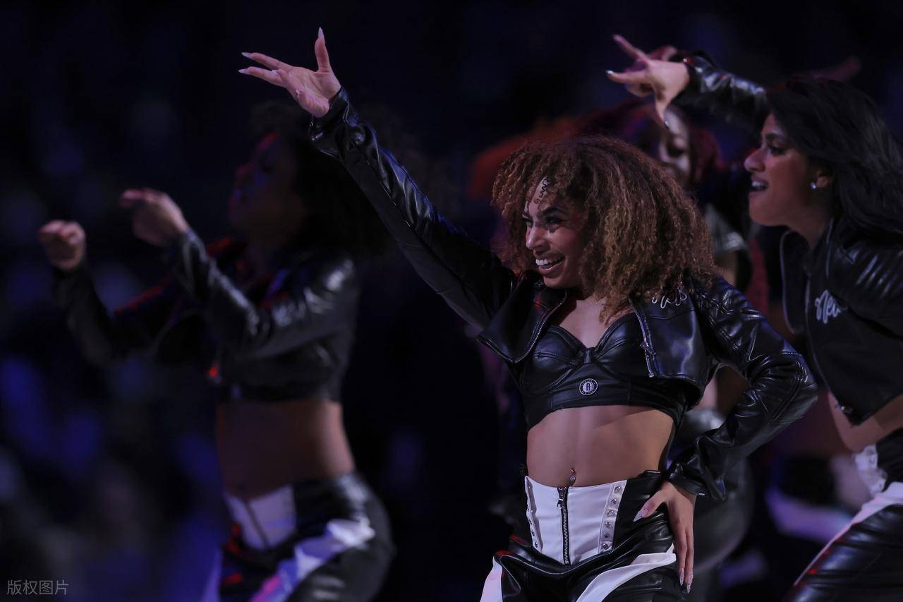 NBA职业联赛中文官网__实时赛程比分+球队资讯今日！NBA