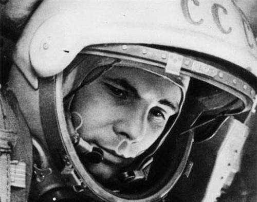 杨利伟在太空时曾听到敲窗声17官网合法彩票平台_赛车_时时彩_体彩【官方推荐】年后才知真相庆幸躲了过去