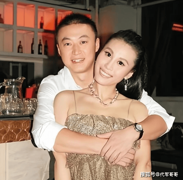 演员张宁益：与奥运冠军马琳离婚后，再嫁金融学霸，如今过得怎样?