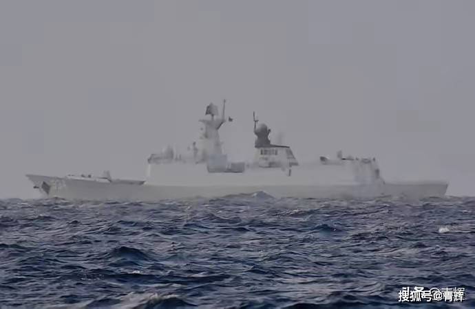 台海爆发冲突！美军机闯入，大陆战舰警告，东部沿海导弹全时竖立