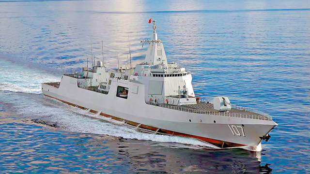 美军真想在中东动手，055大驱现身伊朗家门口？这场军演信号不简单