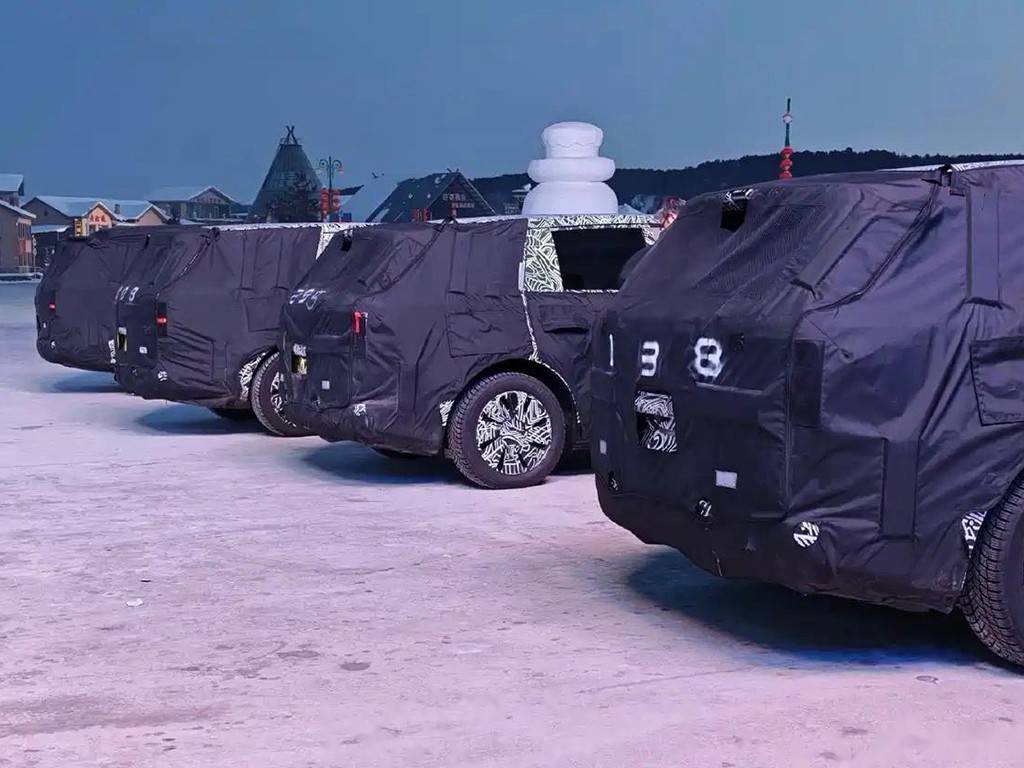 原创             小米全尺寸SUV再曝渲染图！或命名昆仑系列，未来将推3-5款车型